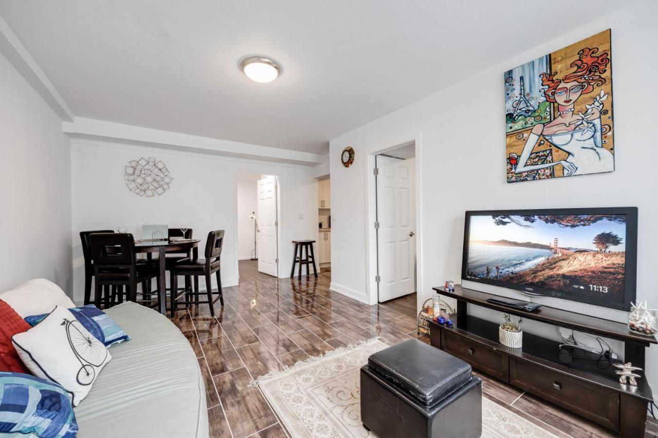 Bright Parkdale Court - Little Portugal W/ Free Parking Daire Toronto Dış mekan fotoğraf