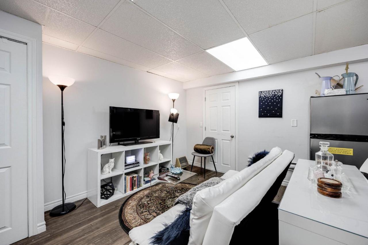 Bright Parkdale Court - Little Portugal W/ Free Parking Daire Toronto Dış mekan fotoğraf